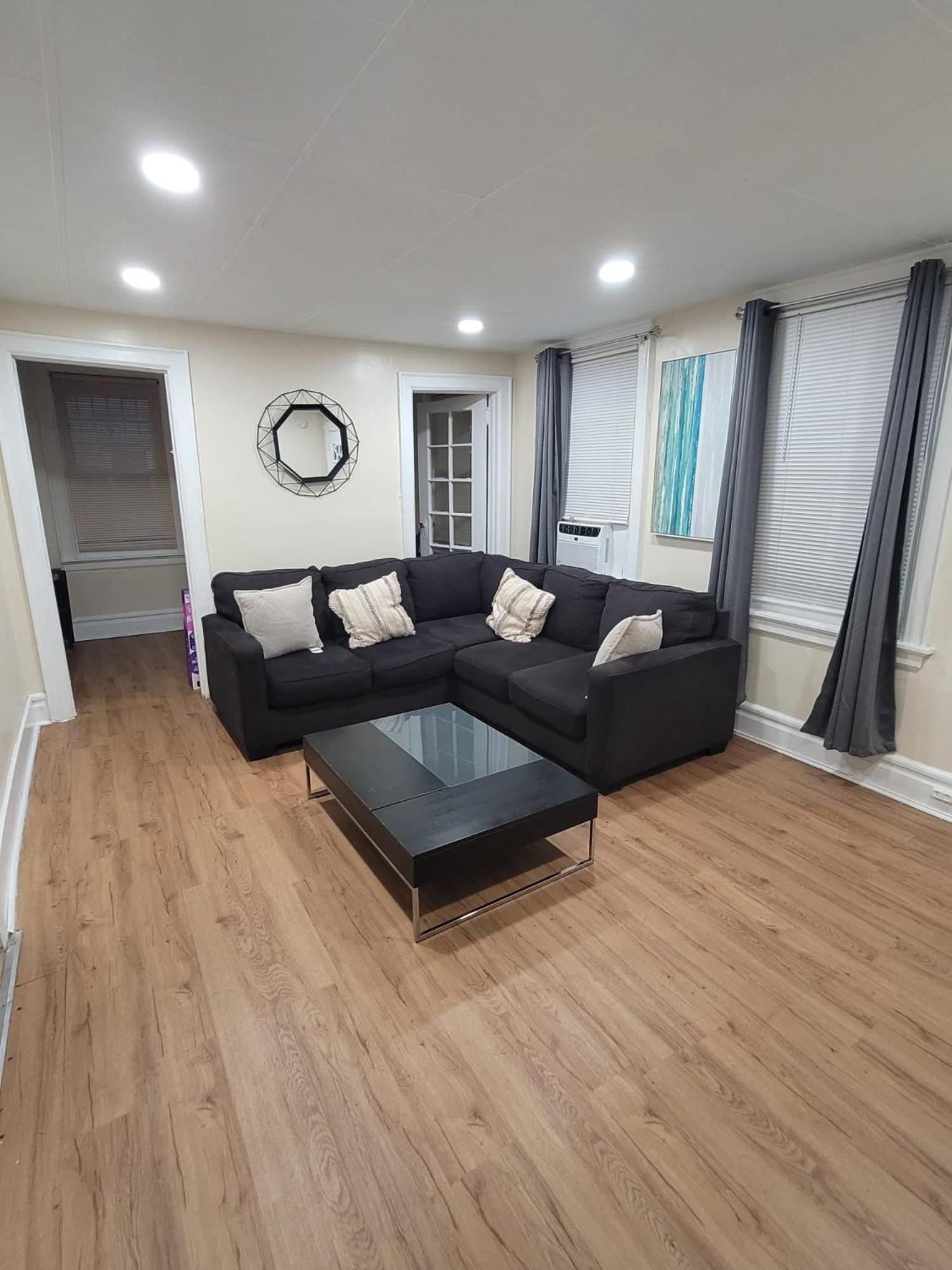 Z & Z Apartment Ньюарк Екстер'єр фото